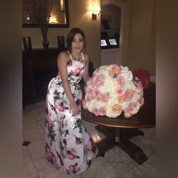 ABOUT ME 🌈⭐️ - Picture 12 of 15